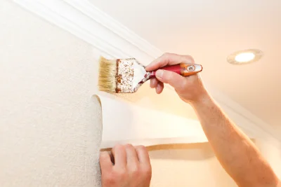 Pose de papier peint à Lormaison — revêtements muraux et toiles de verre